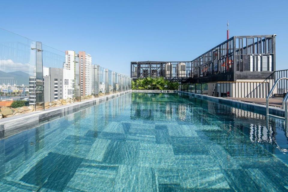 Seahorse Tropical Apartment Da Nang Luaran gambar